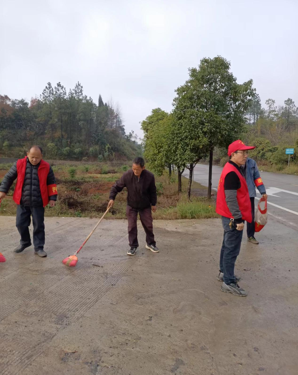 e6d04929-bc67-4f3c-82cf-ab9ec8aa1339