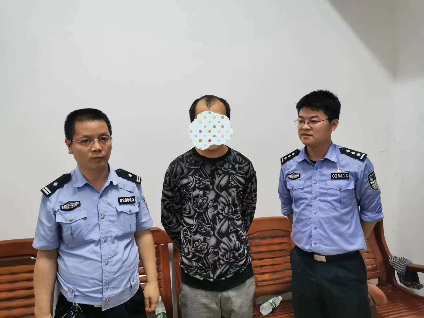首页 祁东县交警大队 信息公开 工作进展 近日,湖南祁东县公安局交警