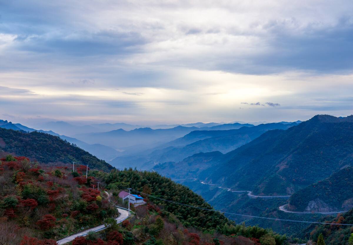 祁东县人民政府门户网站-梦游四明山